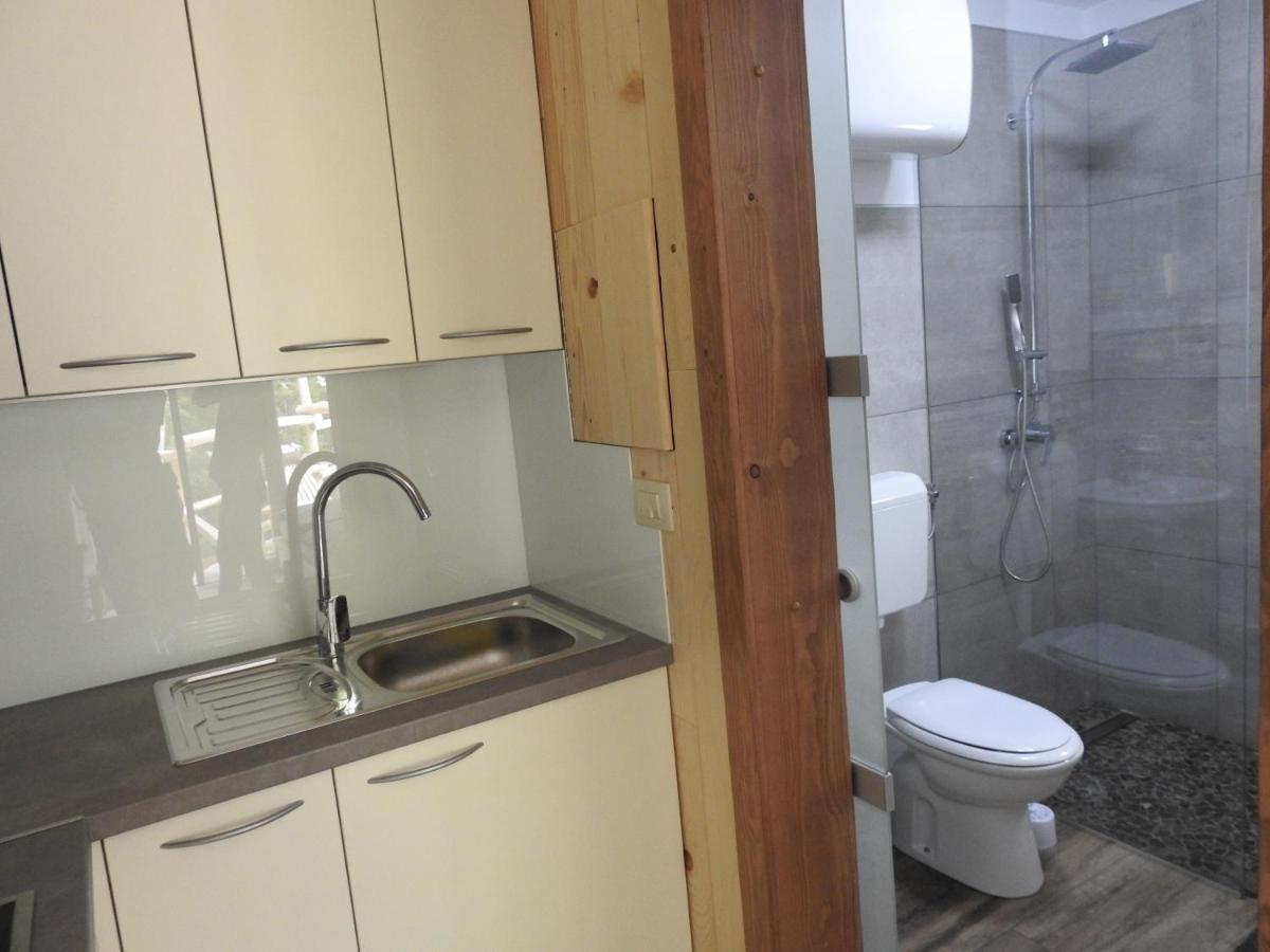 Pocitniski Hisici - Small Holiday Houses Ajdovscina Luaran gambar